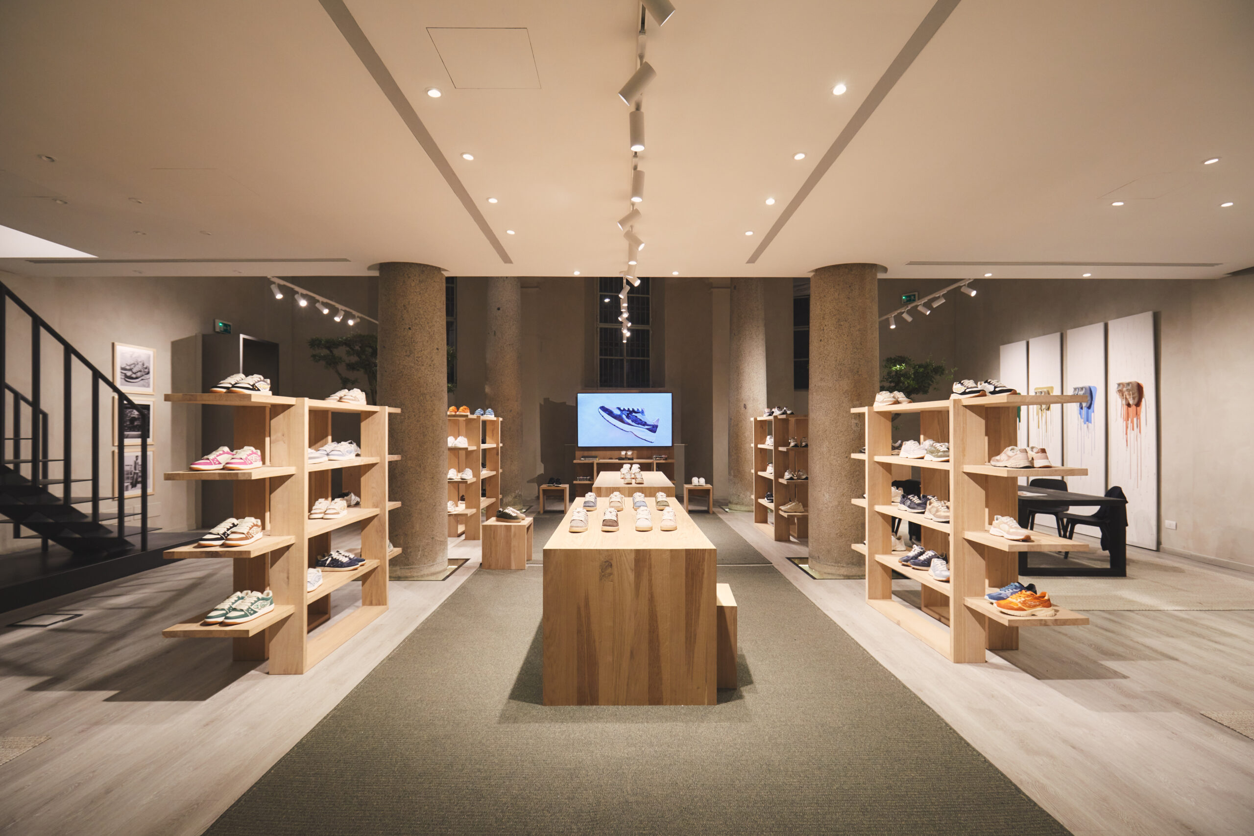 ENTJPN_16.09_Showroom_1